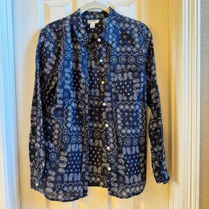 Old Navy button up top, Women M, bandana print, navy